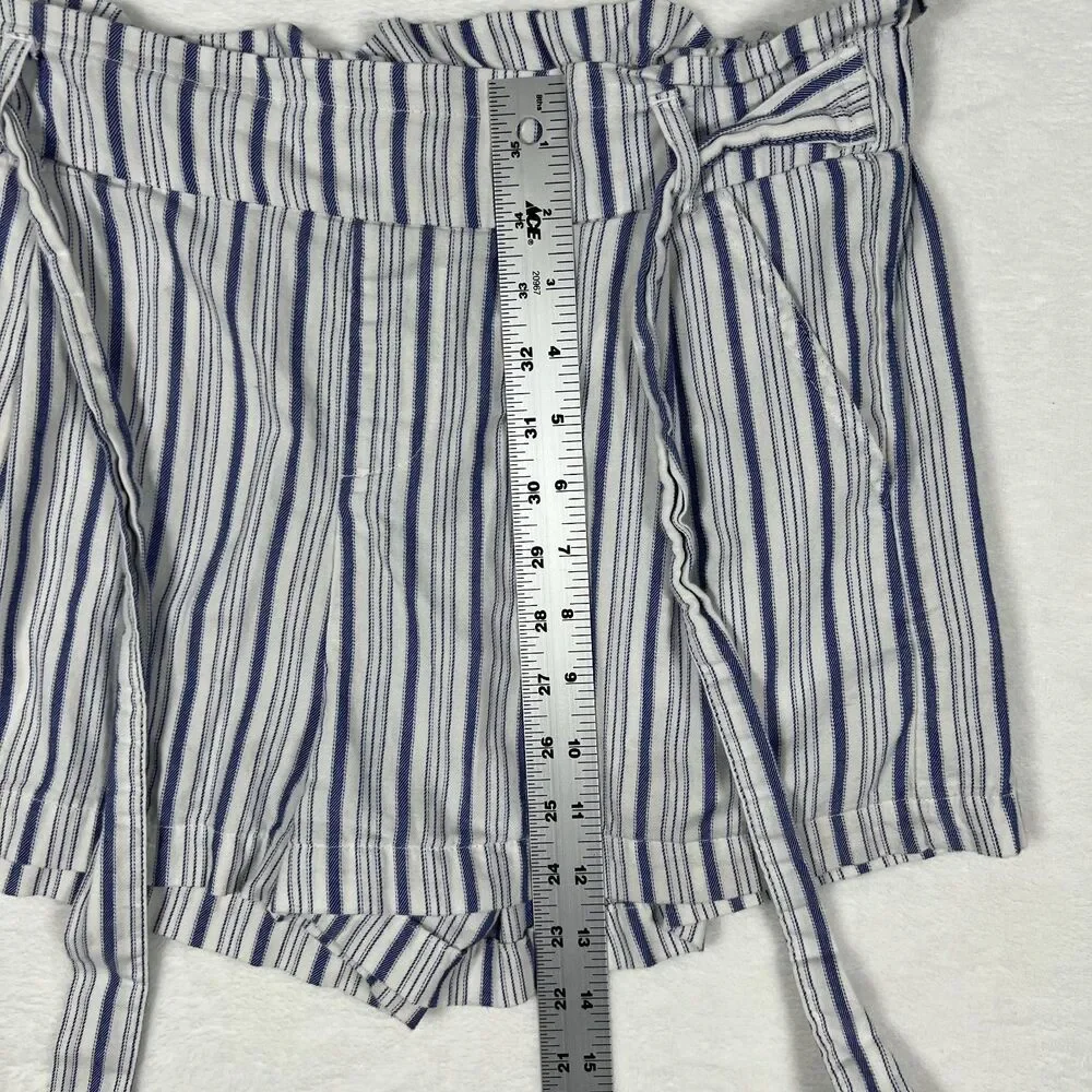 Hot Kiss Women's Shorts Size M White Navy Striped Cotton Paperbag Waist Tie